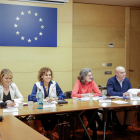 Membres de la Comissió durant la seua primera reunió a Barcelona.