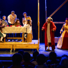 La Cia Magraners a Escena va interpretar ahir l’obra ‘Cançó de Nadal’ a l’antic Cine Goya de Magraners.