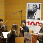 La filla de Joan Oró, Maria Elena, en l’obertura a la UdL del centenari del seu pare.