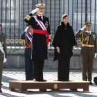 Els reis, Felip i Letícia, ahir al costat de la princesa Elionor i el president espanyol, Pedro Sánchez.