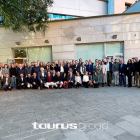 Foto de família de la convenció de vendes del grup lleidatà Taurus.