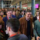 Pedro Sánchez a l’arribar a la convenció política del PSOE que se celebra aquests dies a la Corunya.