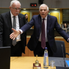 El ministre d’Exteriors palestí, Riyad al-Maliki, i Josep Borrell, ahir a Brussel·les.