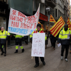 Els treballadors de Teifer durant la seua protesta d’ahir a l’Eix Comercial.