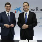 El president i el conseller de CaixaBank, Goirigolzarri i Cortázar.