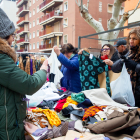 El passeig de l’Estació de Balaguer es va omplir de parades.