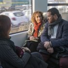 La consellera de Territori, Ester Capella, amb el secretari de Mobilitat i Infraestructures, Marc Sanglàs, durant el viatge inaugural de la línia de rodalies RL3 de Lleida