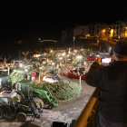 Gerri de la Sal va reunir ahir desenes de tractors per a una marxa lenta que va atrapar molts conductors que anaven cap al Pirineu.