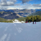 Esquiadors ahir a les pistes d’Espot.