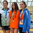 Carla Ferrara, a l’esquerra, plata en 3.000. A la dreta Mar Serrano, Fran Carrillo i Carla Guillén.