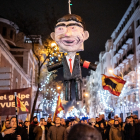 El ninot que van apallissar la Nit de Cap d’Any a la protesta a Ferraz.