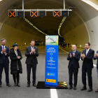 Moncloa i Govern avancen en la B-40 ■ El ministre Óscar Puente va inaugurar ahir el tram de la carretera B-40 entre Olesa de Montserrat i Viladecans, que entra en funcionament al cap de 17 anys d’obres. Compta amb un traçat de sis quilòmetres  ...