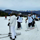 Esquiadors a la cota 2.000 d’Espot dimecres.
