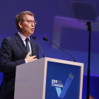 Alberto Núñez Feijóo, ahir al congrés del PP Europeu a Bucarest.