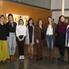 Un moment de la inauguració de l’exposició ‘Dona i Terra’, ahir a l’Espai Cavallers de Lleida.