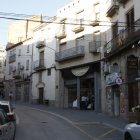 Miquel Gaya, al seu comerç d’alimentació de l’Espluga Calba, que ja va obrir el seu avi el 1932.