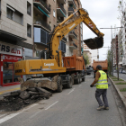 Tall de trànsit a l'avinguda Madrid per reparar el paviment