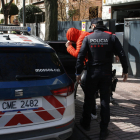 L’agent dels Mossos investigat va ser detingut dimarts al seu domicili al carrer Magí Morera.