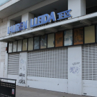 Els cines Lauren van tancar el 8 de juliol del 2015 després que els seus propietaris entressin en fallida.