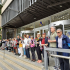 La plataforma Aturem les Guerres de Lleida va dur a terme ahir una nova concentració de protesta.