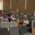 Jornada a l’Arnau ■ L’Associació Parkinson Terres de Lleida va commemorar ahir el Dia Mundial d’aquesta patologia amb una jornada a l’Hospital Arnau de Vilanova que va abordar els avenços en el tractament (com l’estimulació dopaminèrg ...