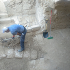 Els treballs que van deixar al descobert la torre militar al Molí Fariner de Torrebesses.