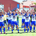 Jugadors del Mollerussa celebren la victòria davant del Girona B diumenge passat.