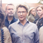 Annette Bening (Joy), al centre, amb la resta de protagonistes.