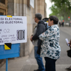 En alguns moments van arribar a registrar-se cues als col·legis electorals de Barcelona.