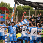 Els jugadors de l’Artesa de Lleida van celebrar la permanència a la categoria a l’acabar el partit.