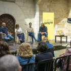 Taula redona amb els escriptors Francesc Baena, Laia Vilaseca, Santi Sirvent i Pablo Odell (d’esq. a dr.).