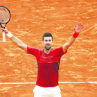 Djokovic celebra el seu sofert triomf a vuitens davant de l’argentí Francisco Cerúndulo.