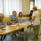 Votacions al col·legi Frederic Godàs de Lleida.