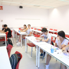 Alumnes ahir al taller de tècniques per aprendre a través de jocs.