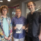 Antonieta Jarne, Quintí Casals i Marc Macià, ahir abans de la presentació del llibre a La Fatal.