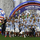 Els jugadors de l’Argentina celebren el triomf a la Copa Amèrica.