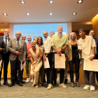 Fotografia de grup dels lleidatans que van rebre ahir les Medalles al Mèrit de Protecció Civil durant un acte celebrat a Barcelona.