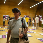 Polítics i periodistes es van ‘submergir’ ahir en la nova realitat immersiva que estrena avui el Centre d’Interpretació d’Art Rupestre.