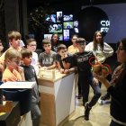 Alumnes de 1r d'ESO de l'Institut Samuel Gili i Gaya de Lleida durant una visita al Cosmofruita