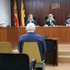 L'home condemnat per abusar d'una menor al banc dels acusats de l'Audiència de Lleida.