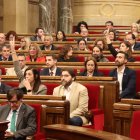 El ple del Parlament durant la votació de les mocions