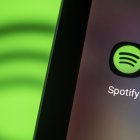 El logotipo de Spotify en una pantalla.