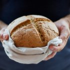 Congelar el pan de manera adecuada es esencial para conservar su sabor y textura,