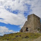 Restos del Castillo de Gimenells, en el municipio de Gimenells i el Pla de la Font.