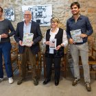 D'esquerra a dreta, Pere Fenés, regidor de Turisme de Ponts, Josep Tàpies, alcalde de Ponts, Maite González, regidora de Cultura de Ponts i Lo Pau de Ponts, presentant la festa de Lo Ranxo.