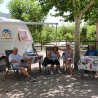 Turistes en un càmping de Lleida.