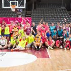 El Força Lleida va celebrar ahir al Barris Nord el tradicional 3x3 amb la participació d’aficionats, periodistes i empreses. - JAVI ENJUANES