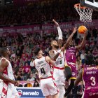 Una acció del partit de l'Hiopos Lleida contra el Saragossa al Barris Nord.