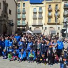 Fotografia de grup després de la lectura del manifest a la plaça Sant Francesc per part dels joves de Down Lleida. - AMADO FORROLLA