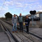 Xavi Acosta, Carles Palau i Maria Dolors Tella, en un pas sense barreres de Sidamon. - J.GÓMEZ